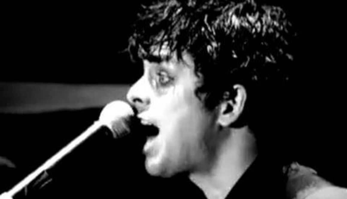 VIDEO: Green Day – Jesus Of Suburbia (Live)